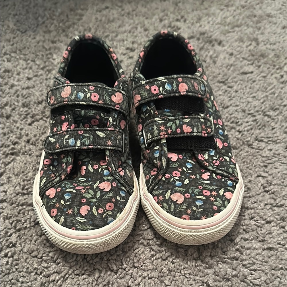 Wonder Nation Black and Pink Floral Slip-On Sneakers